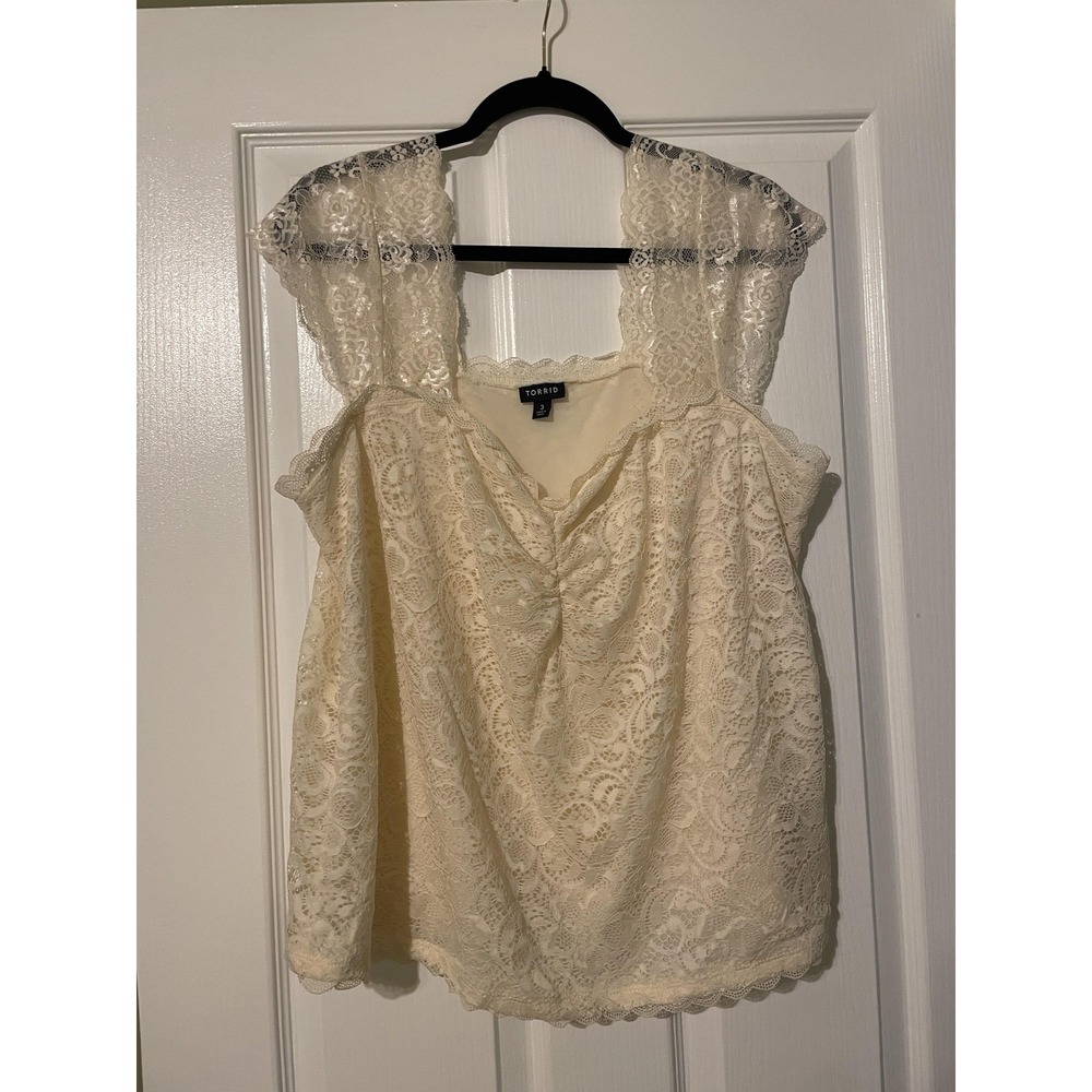 Torrid Tank Top Womens 3 White Lace Sweetheart Camisole Lined Stretch Plus